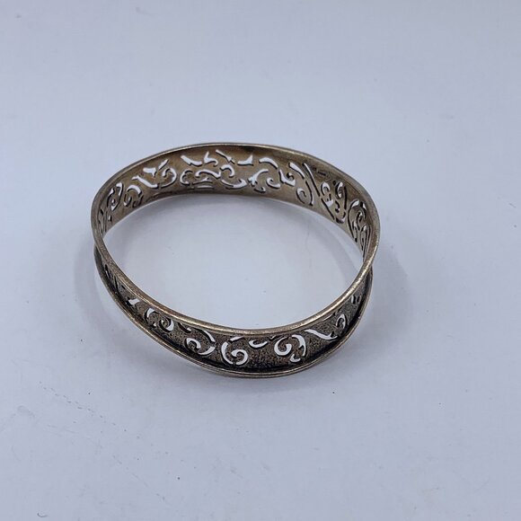 Silpada 925 Sterling Silver Bangle Bracelet With Intricate Design - Picture 3 of 4